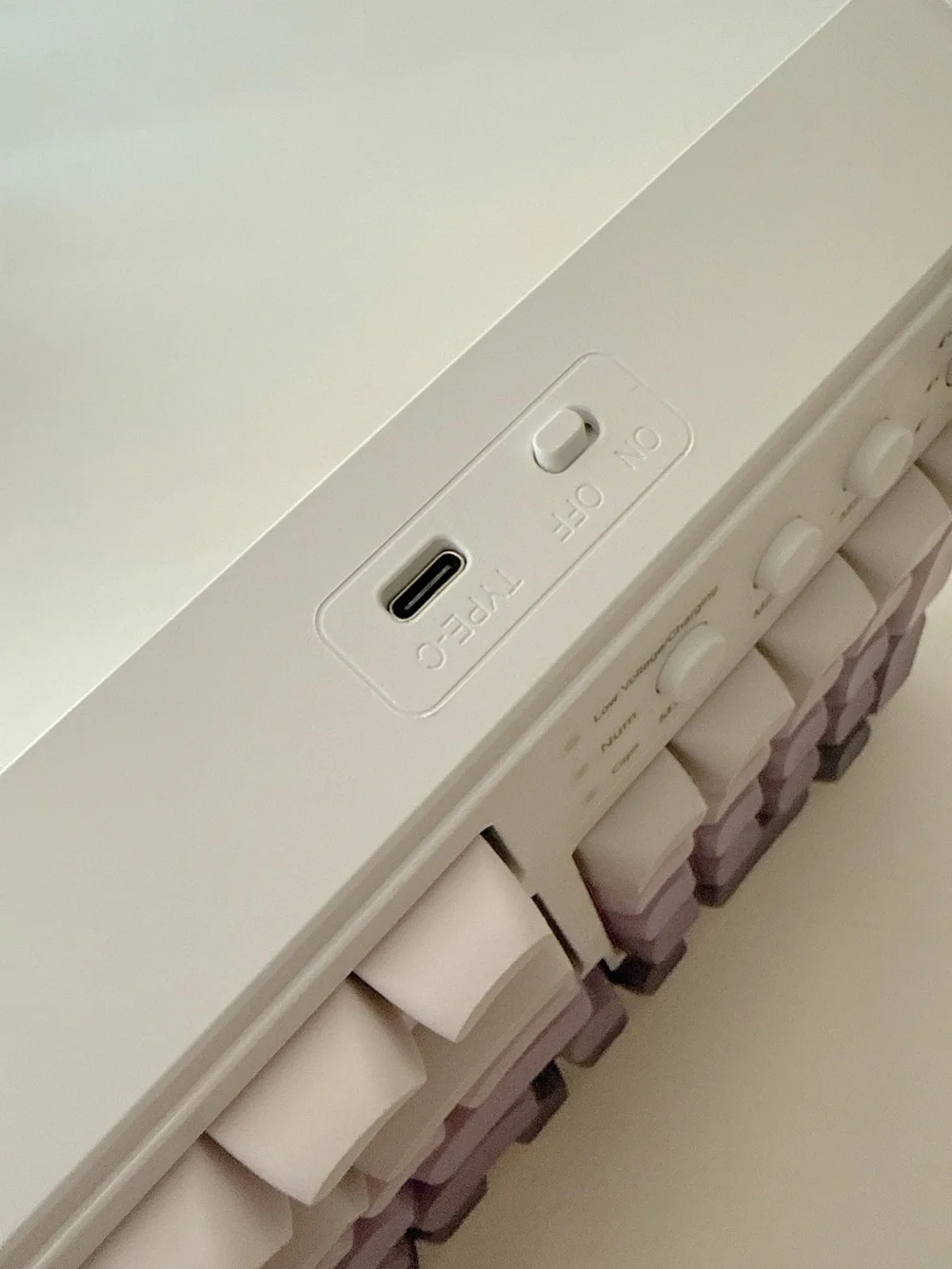 Brand new AULA S99 wireless keyboard - Lilac, creamy sound, RGB backlight, nob